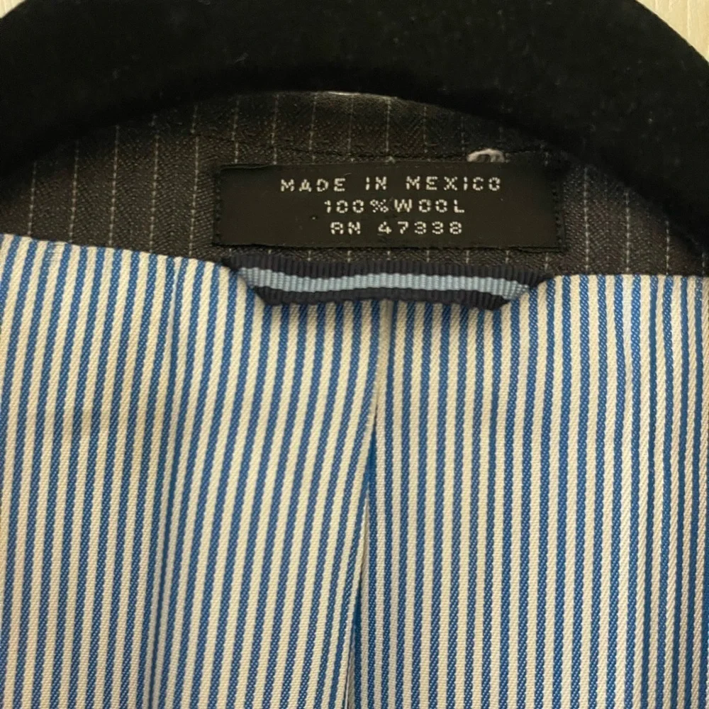Tommy Hilfiger suit jacket • Mens